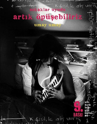 Sokaklar Uyudu Artık Öpüşebiliriz Sokaklar Uyudu Artık Öpüşebiliriz